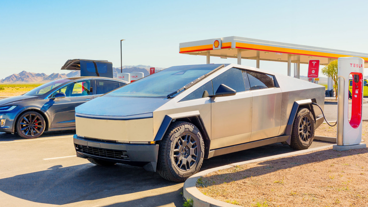 Astronotların Yeni Koruyucusu: Tesla Cybertruck Uzay Yolculuklarında Devreye Giriyor