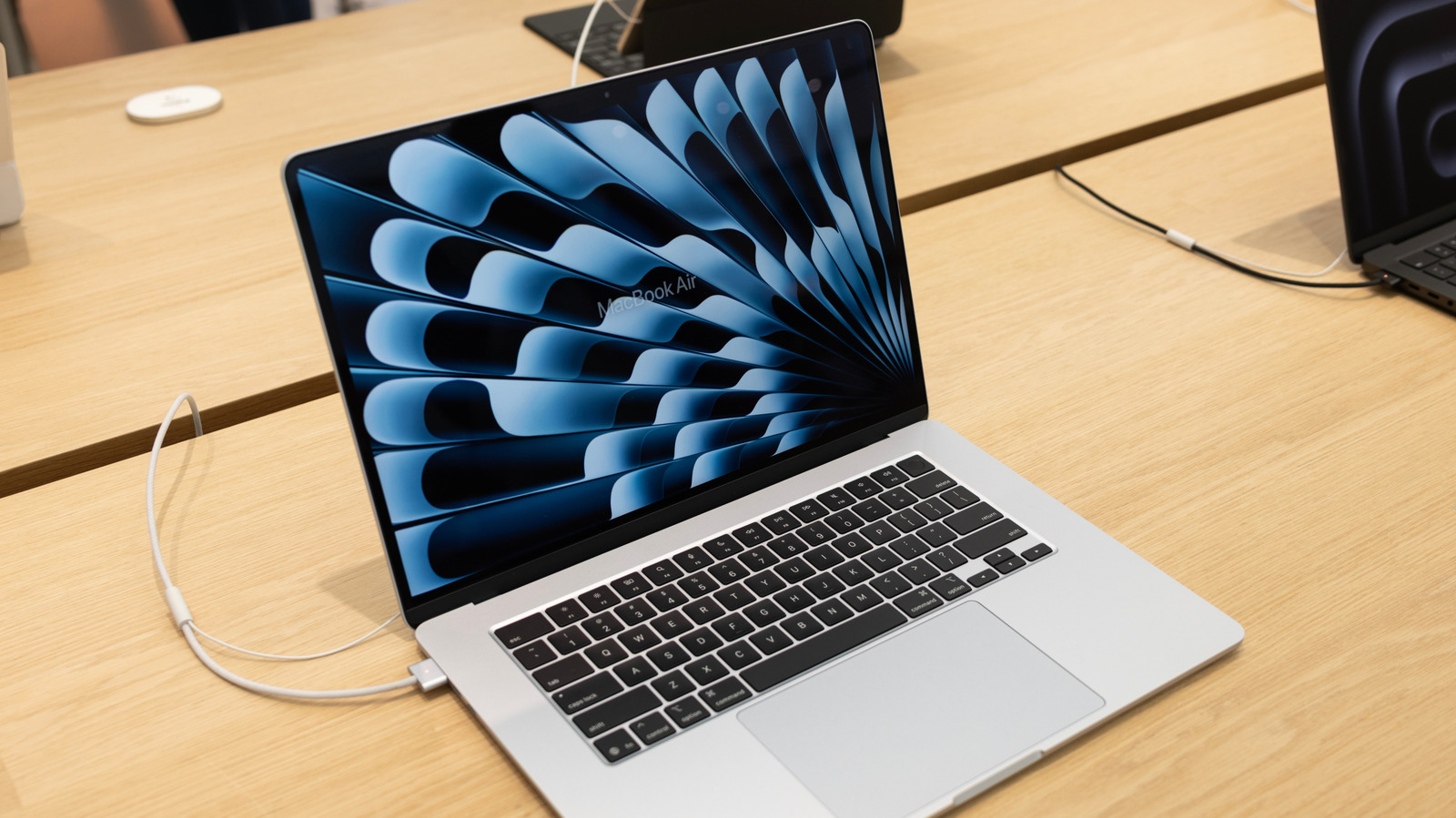 MacBook Air Neden Fan Kullanmıyor? Apple Silicon'un Sessiz Devrimi