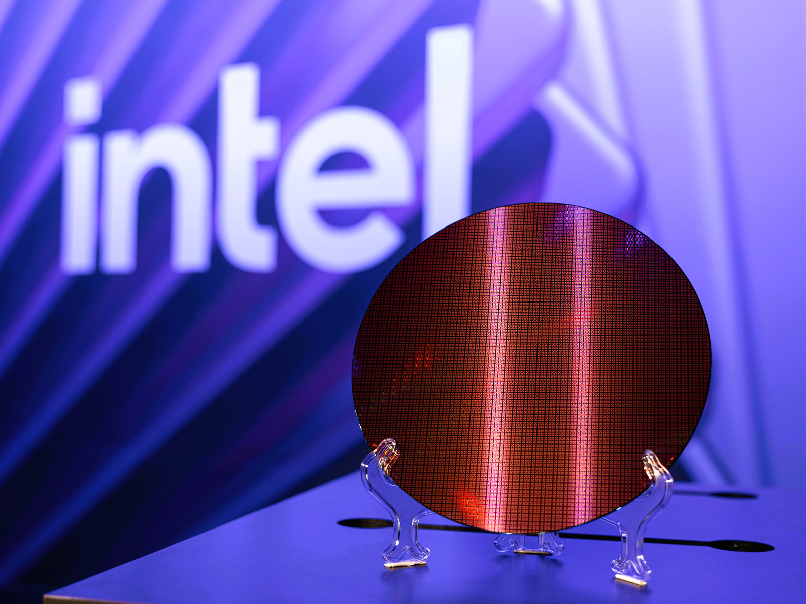 Intel'den Bütçe Dostu Devrim: Oyuncuların İmdadına Kim Yetişiyor?