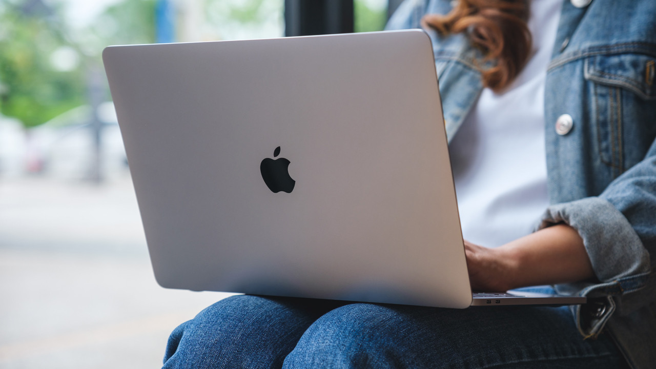 Apple'dan Büyük Temizlik: macOS Golden Gate ile DVD Desteğine Veda