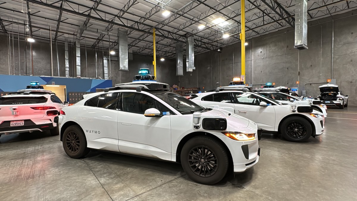 Waymo’nun Emekli Robotaksi Bataryaları Enerji Şebekelerine Güç Verecek