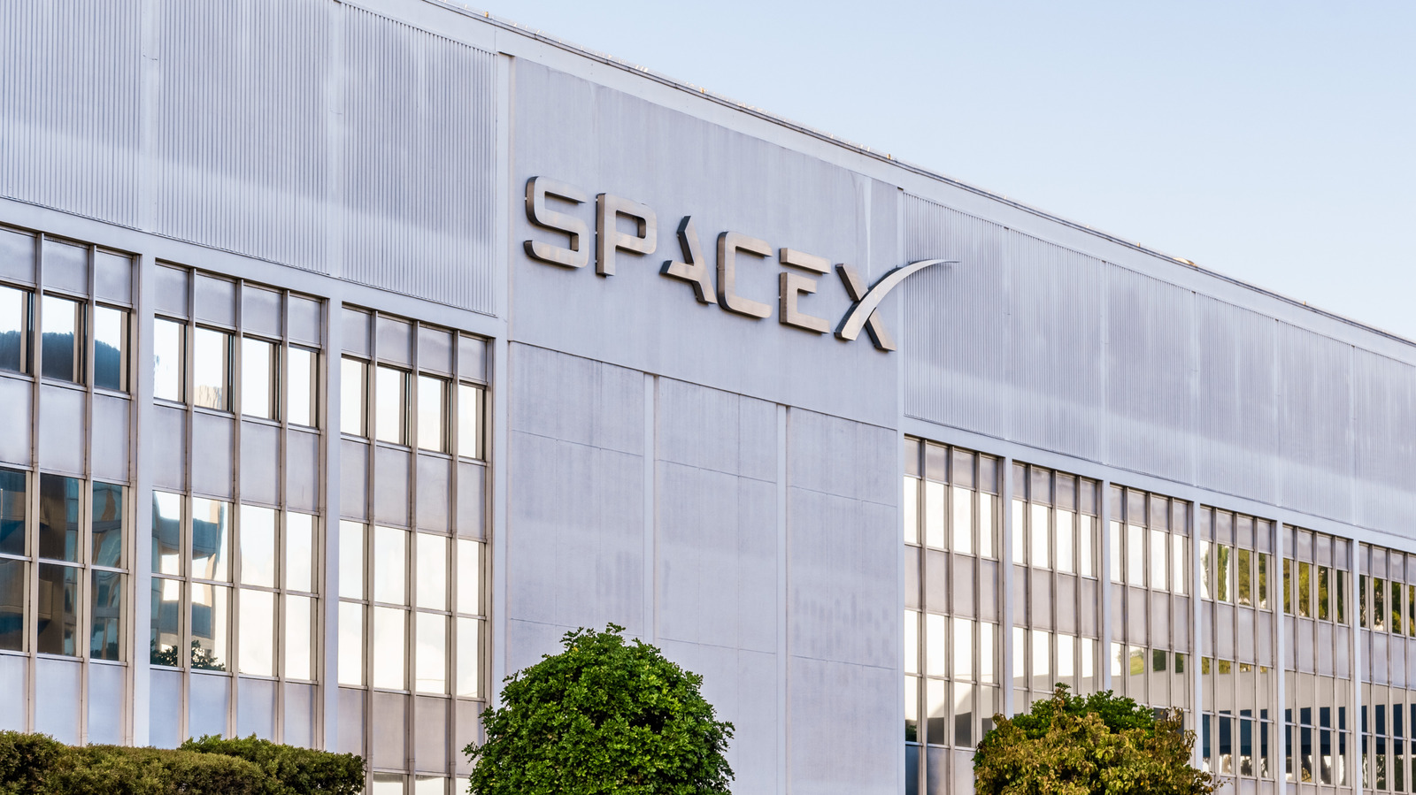 Google ve SpaceX Uzayda Güçlerini Birleştiriyor: Yörüngedeki Veri Merkezleri Gerçek mi Oluyor?