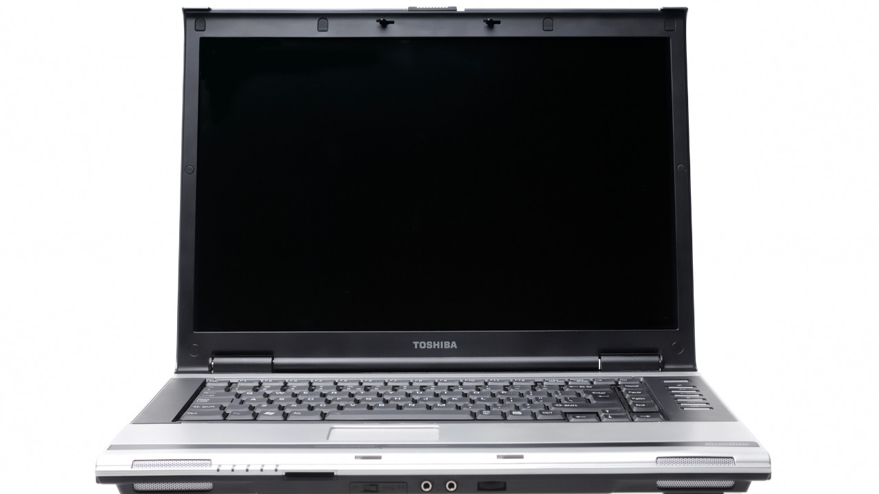 Toshiba Neden Sessizliğe Gömüldü? Bir Teknoloji Devinin Çöküş Hikayesi