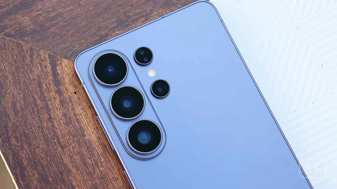Samsung Galaxy S27 Ultra Kamera Düzeninde Devrim: 3 Kameraya Mı Dönüyor?