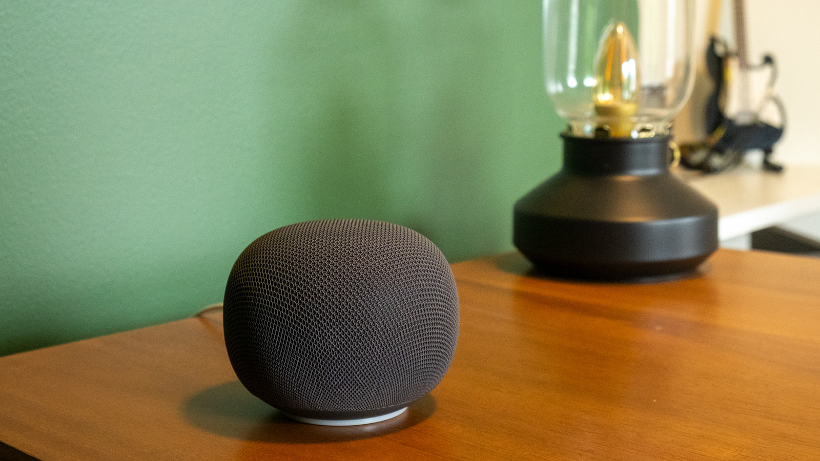 Google Home Speaker İncelemesi: Gemini Çağında Beklenen Değişim