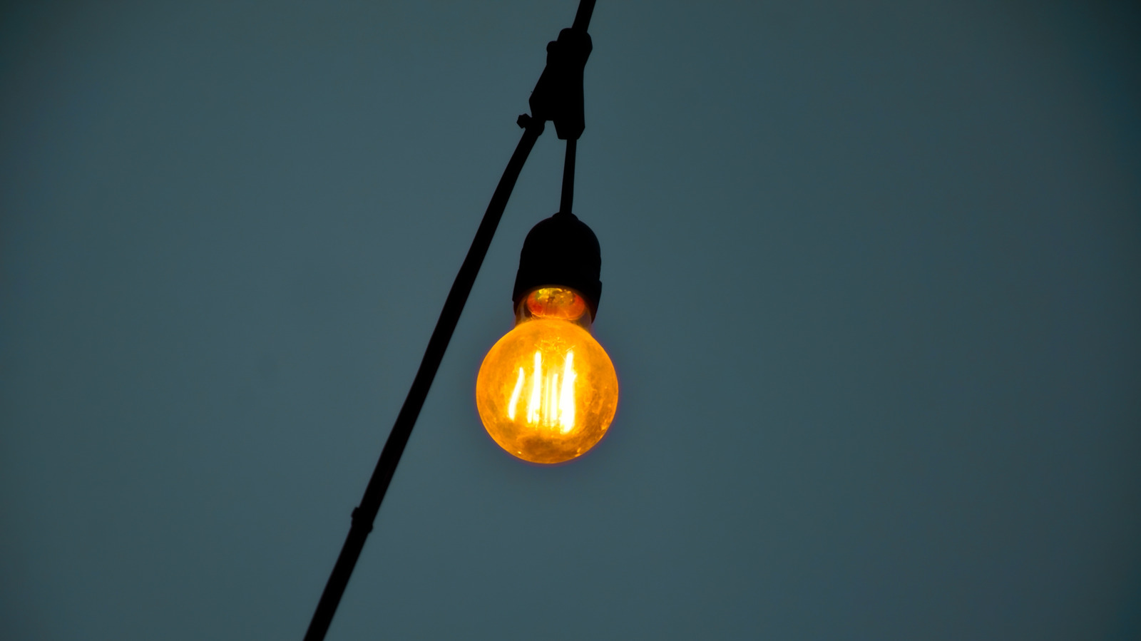 Akıllı Ampuller Standart LED’lere Göre Daha mı Fazla Elektrik Harcıyor?