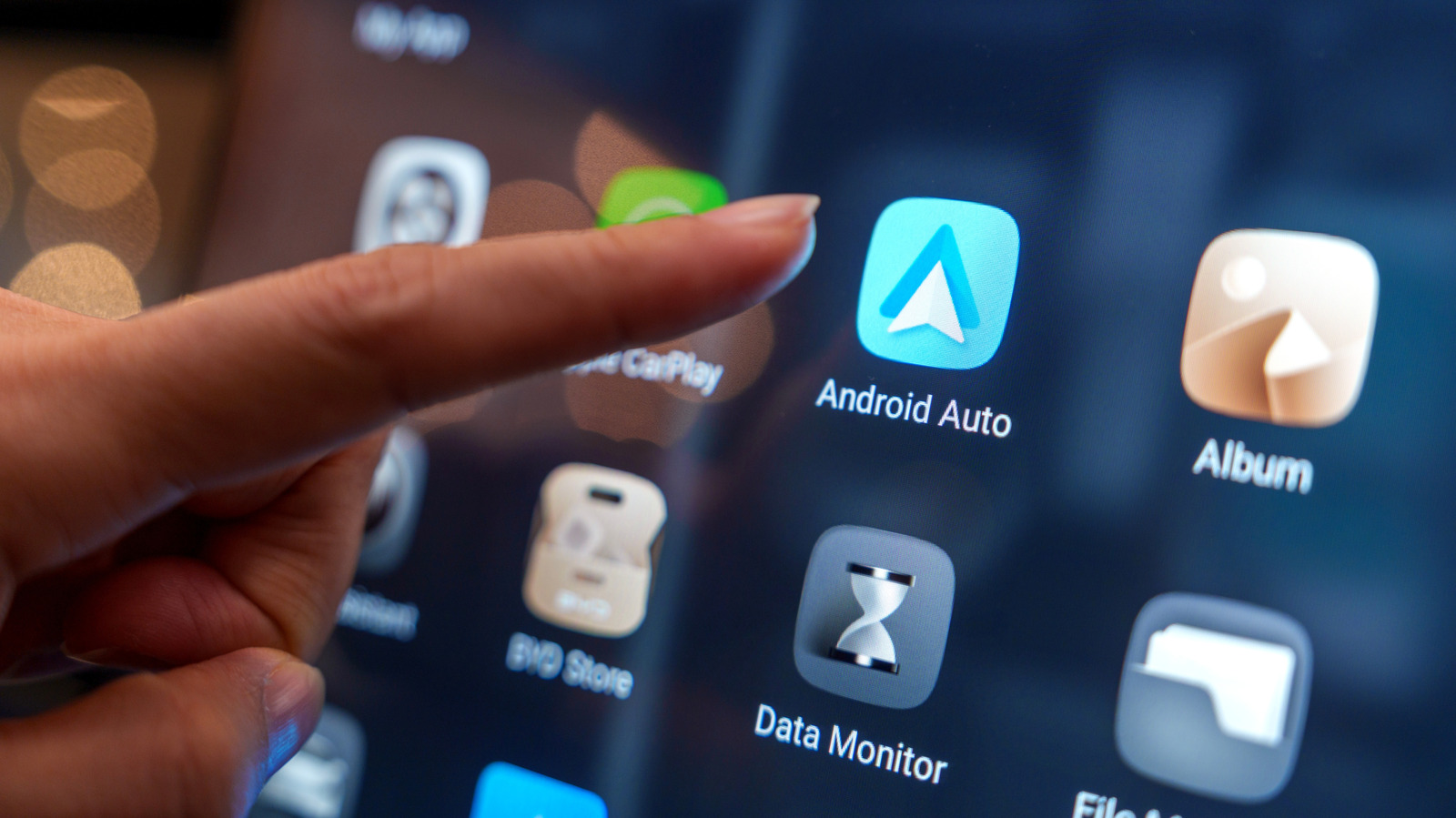Kablosuz Android Auto: Neden Hem Bluetooth Hem de Wi-Fi Kullanılıyor?