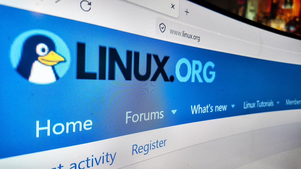 Linus Torvalds'tan Yapay Zeka Tartışmalarına Sert Yanıt: 'Uyum Sağlayın ya da Ayrılın'