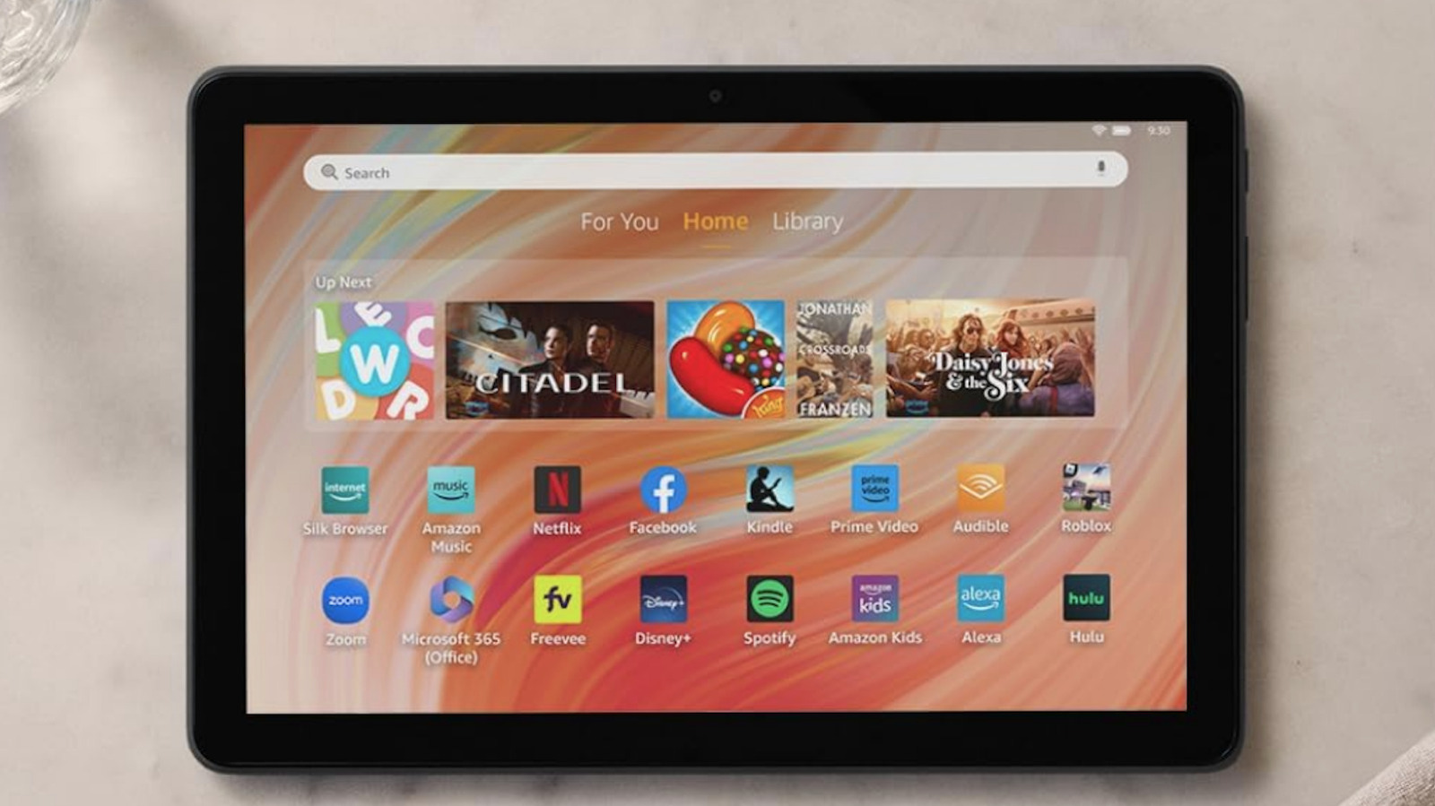 Amazon Fire HD 10 Yenilendi: Daha Fazla RAM ve Hızlı Şarj Deneyimi