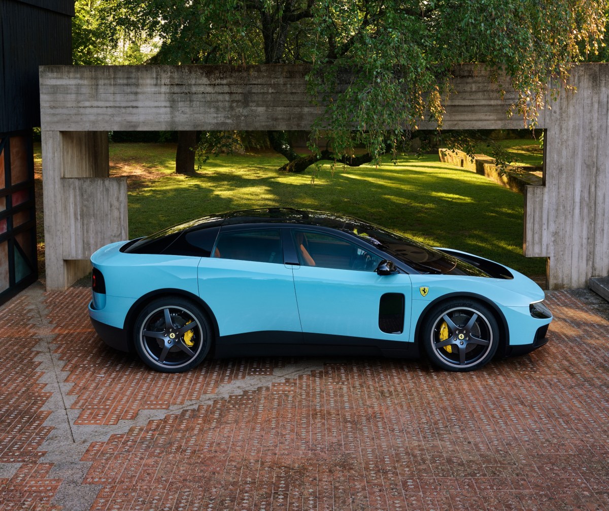 Ferrari Luce ile Elektrikli Devrim: Eleştirmenler Yanıldı mı?