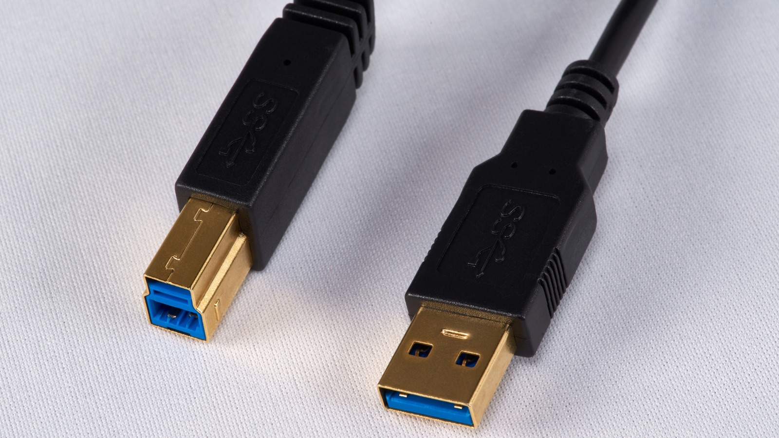 Neden USB-A ve USB-C Arasında Kaybolduk? USB-B Neden Ana Akım Olamadı?