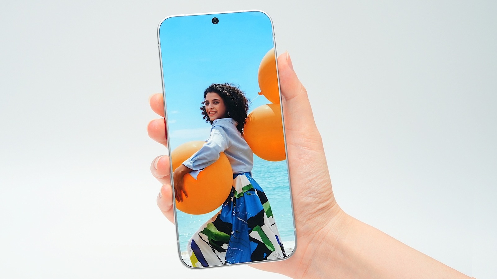 Tecno, Sınırları Kaldırıyor: İlk Gerçek 'Çerçevesiz' Akıllı Telefon Yolda