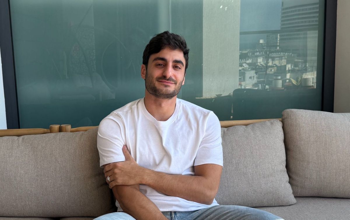 Vibe Coding Dünyasında Yeni Dönem: Base44 Kendi Yapay Zeka Modelini Duyurdu