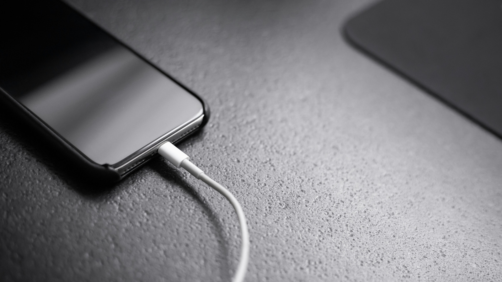 Hızlı Şarj Karmaşası: USB-C ve Farklı Standartlar Hakkında Bilmeniz Gereken Her Şey