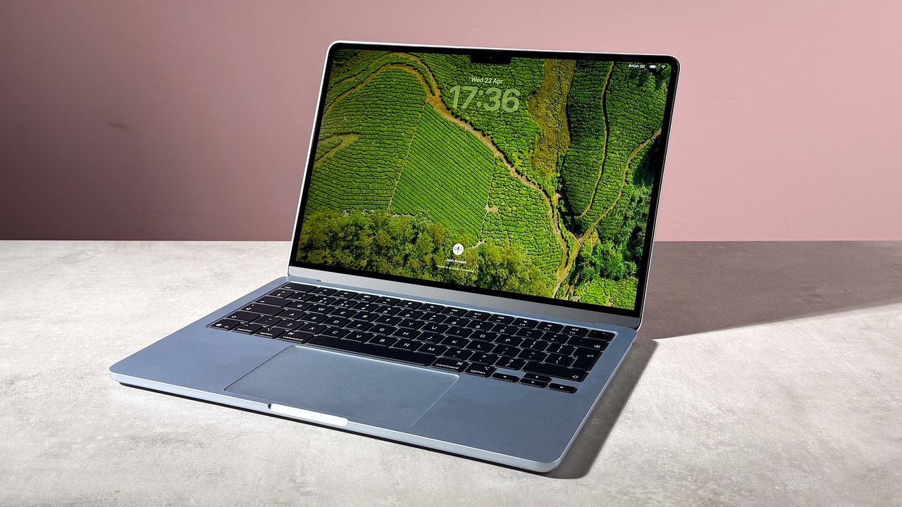 Apple'ın M7 Çip Stratejisi: Gelecek Beklentileri ve MacBook'ları Bekleyen Tehlikeler