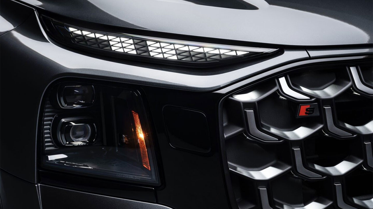 Audi’nin Yeni Devrimi: Lüks SUV Segmentinin Yeni Hükümdarı Q9 Tanıtıldı