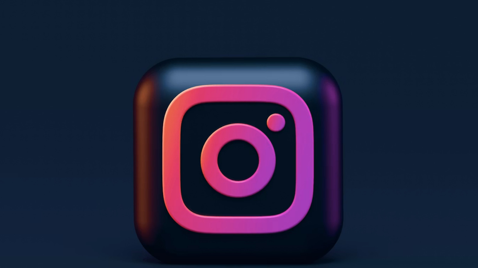Instagram'da Dönem Başlıyor: Her Carousel Slaytı İçin Ayrı Açıklama Yazın!