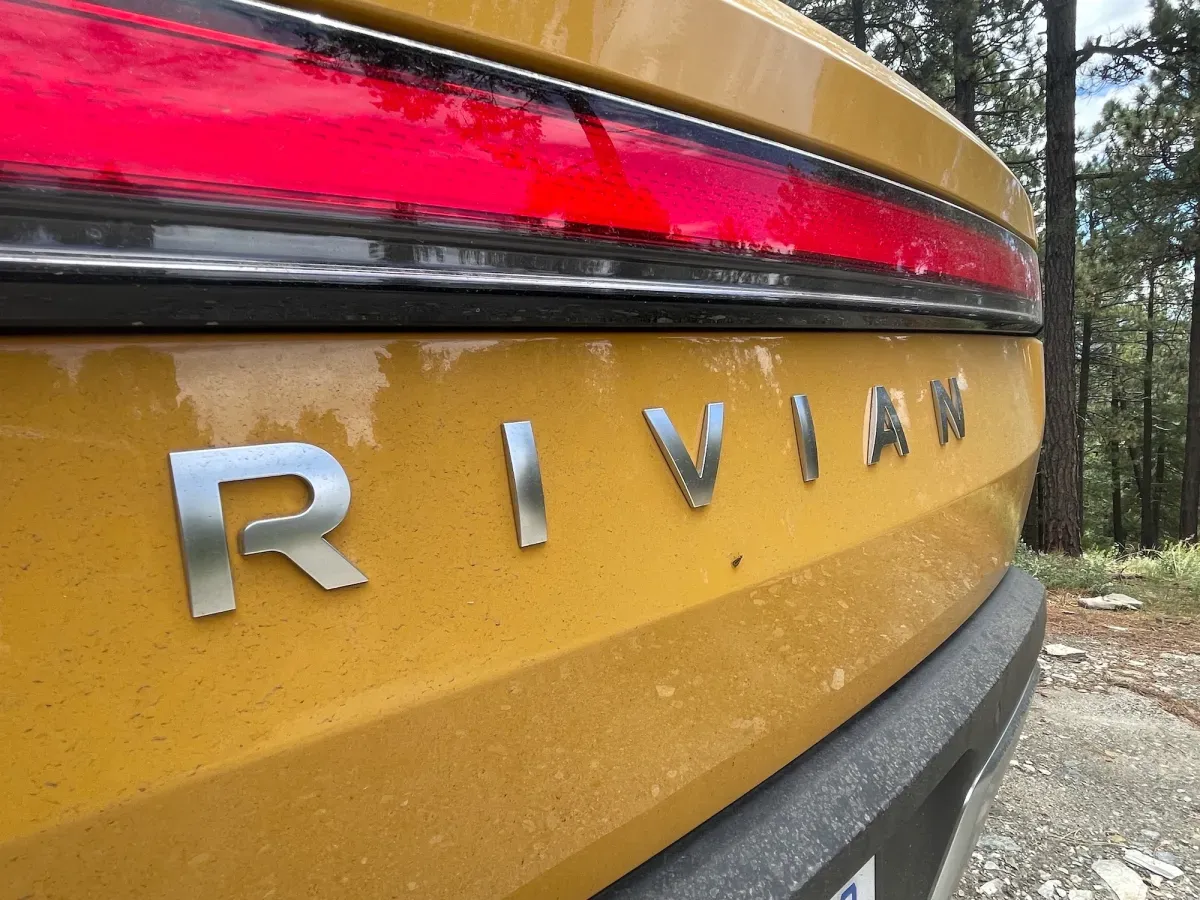Rivian'a Otonom Sürüş Davası: Vaatler Gerçeği Yansıtıyor mu?
